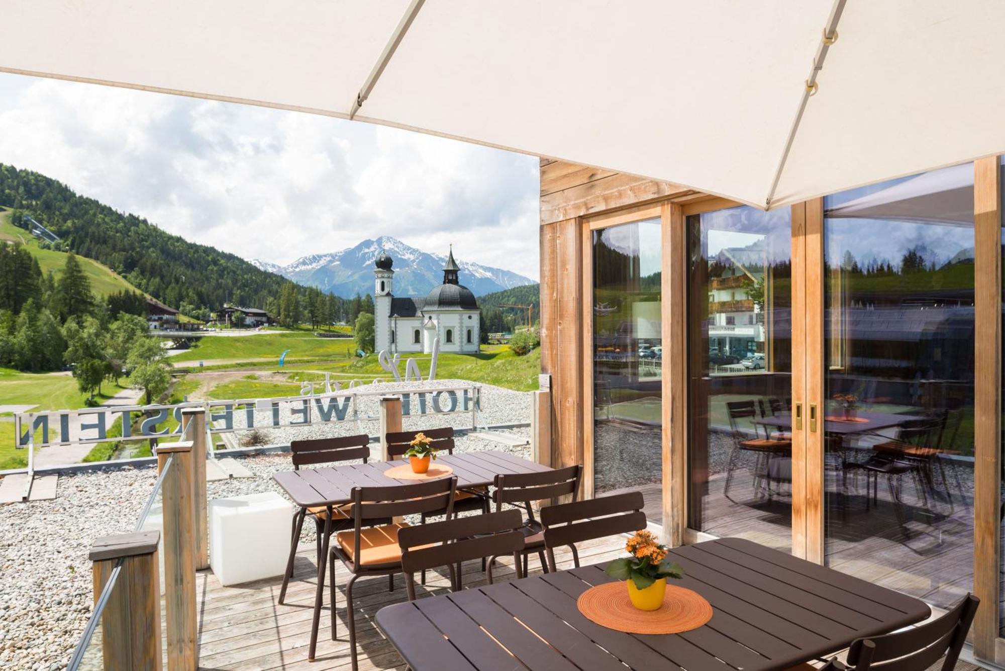 Hotel Wetterstein เซเฟลด์ อิน ทิโรล ภายนอก รูปภาพ