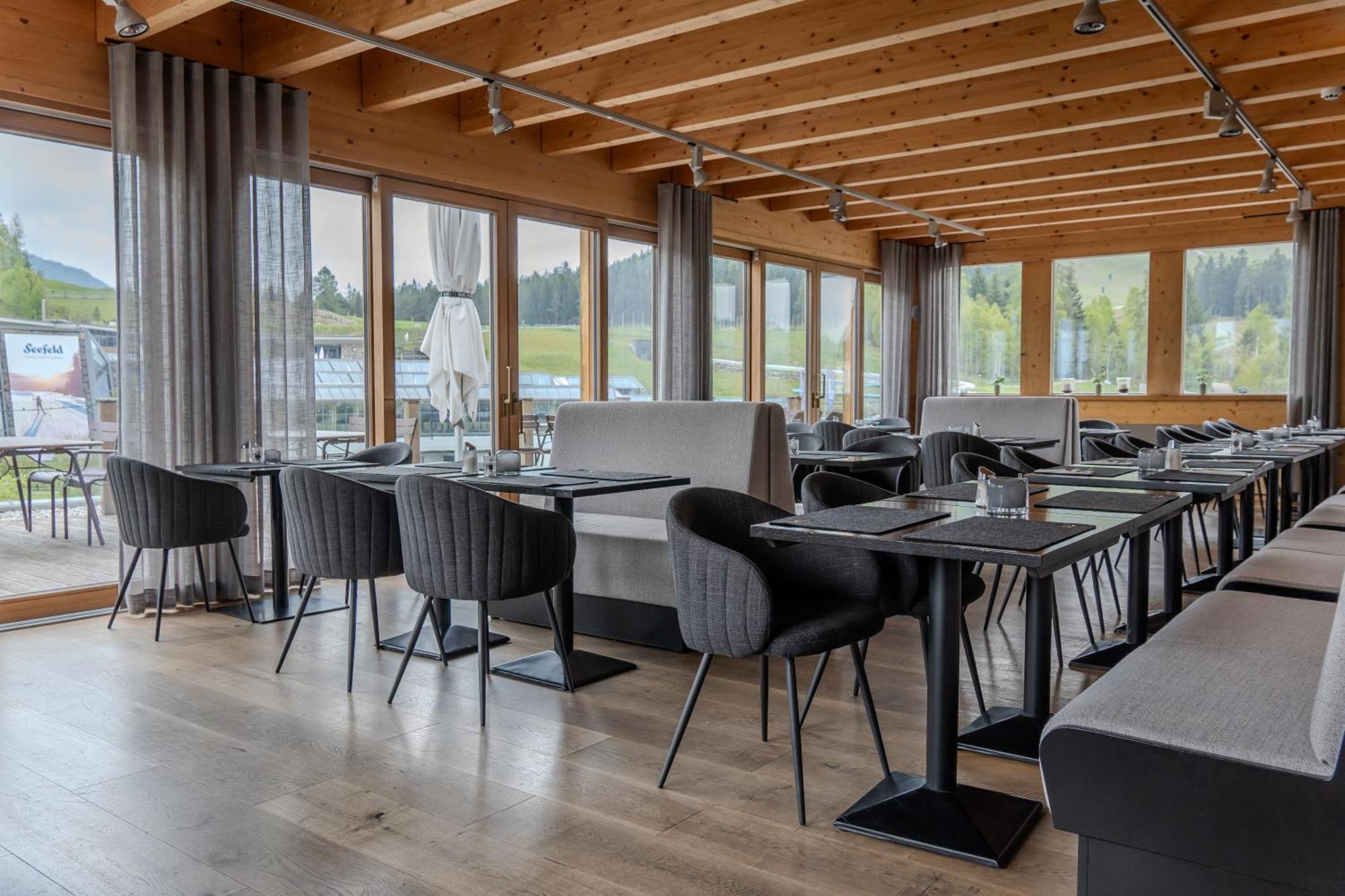 Hotel Wetterstein เซเฟลด์ อิน ทิโรล ภายนอก รูปภาพ
