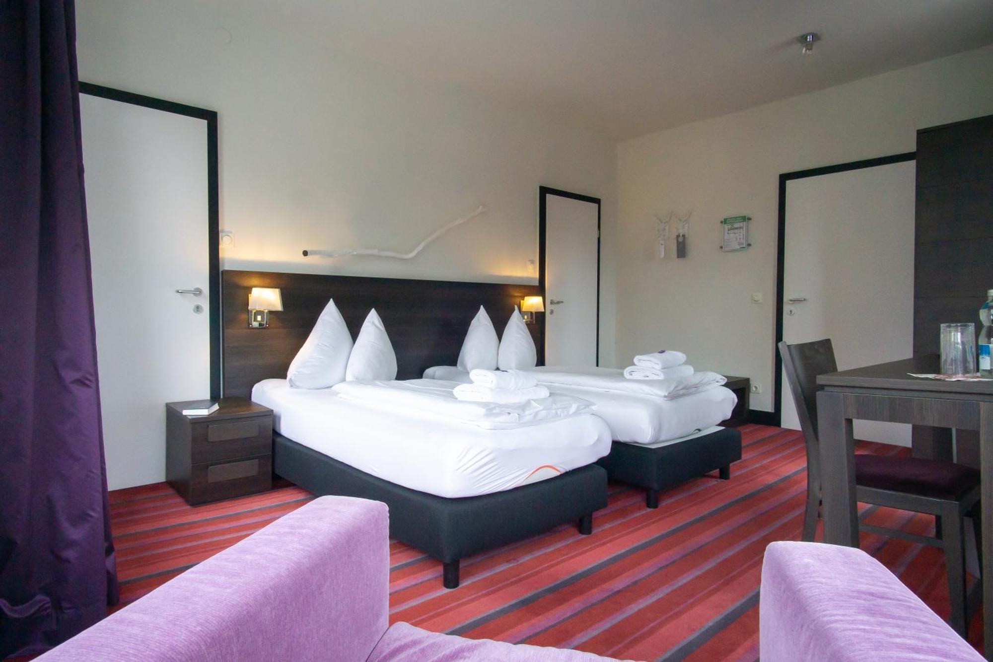 Hotel Wetterstein เซเฟลด์ อิน ทิโรล ภายนอก รูปภาพ